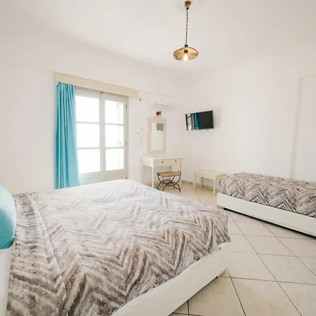 My Life Hotel Fira (Santorini)