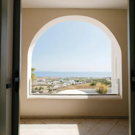 My Life 4* Fira (Santorini)