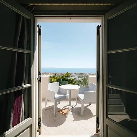 My Life 4* Fira (Santorini)