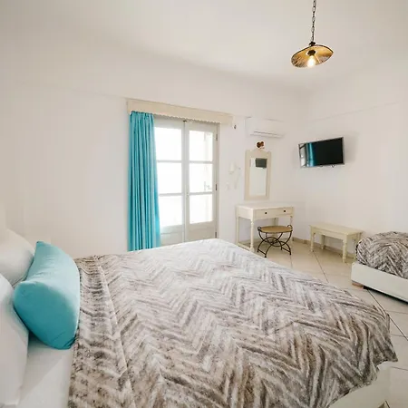 My Life Hotel Fira (Santorini)