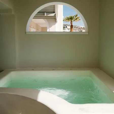 Hotel My Life Fira (Santorini)