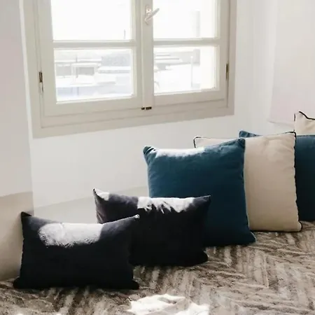 My Life Fira (Santorini)