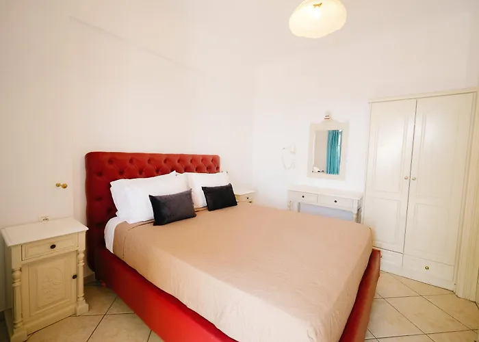 My Life Hotel Fira (Santorini)