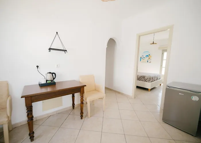 My Life 4* Fira (Santorini)