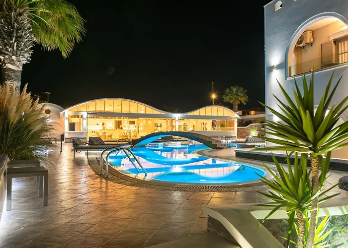 My Life 4* Fira (Santorini)